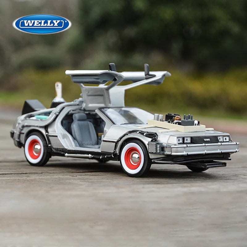 1:24 Diecast Model Car – Alloy Metal Collectible
