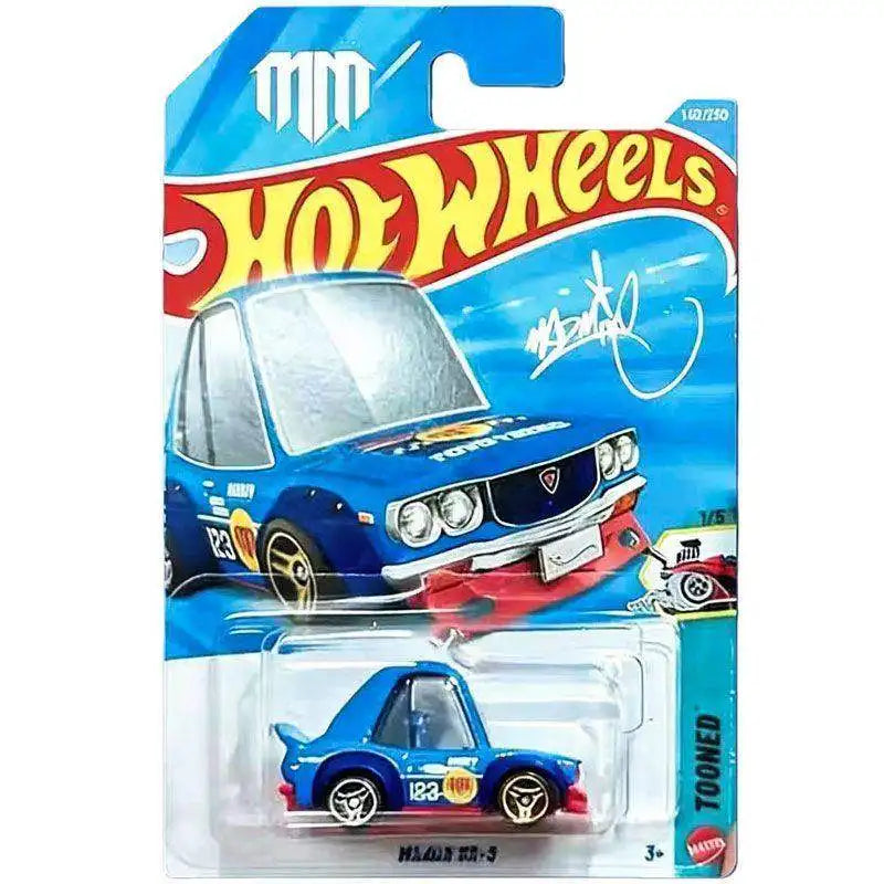 1:64 Diecast Car – Collectible Metal Model