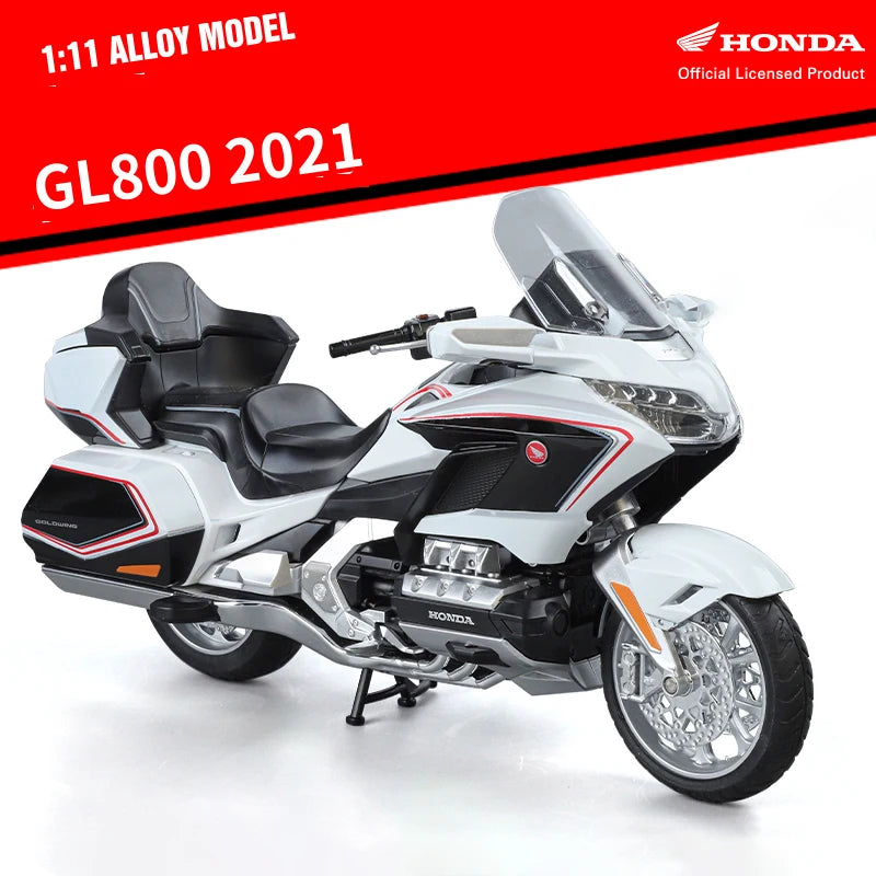 1:11 Diecast Motorcycle – Alloy Model with Sound & Light