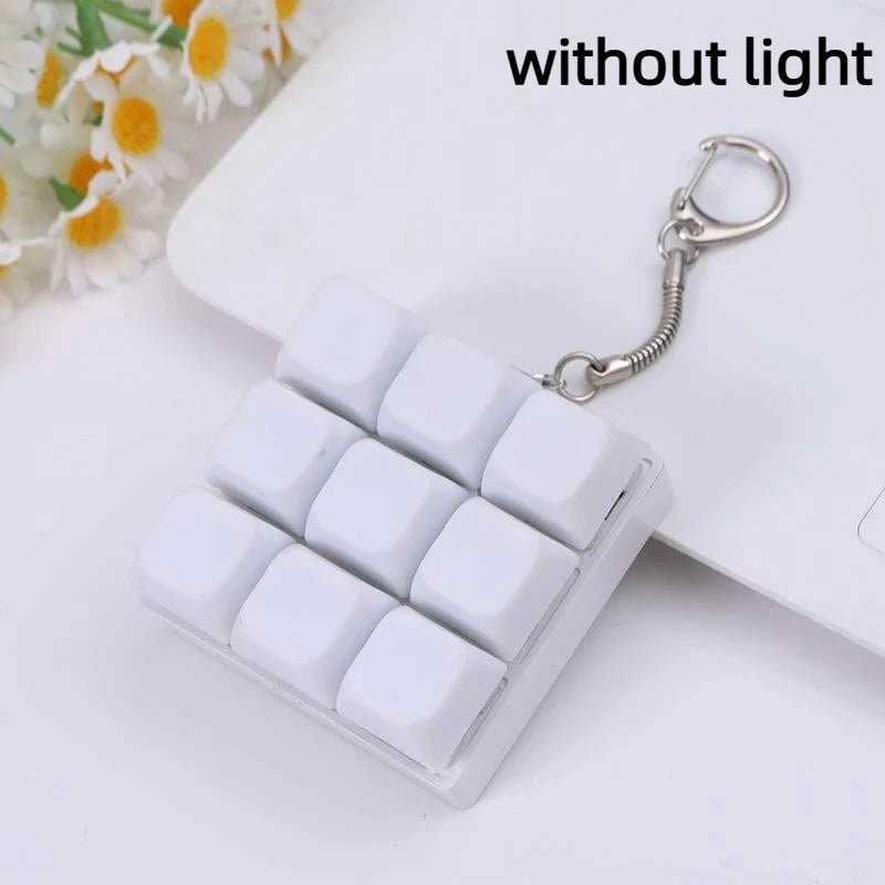 Mechanical Keyboard Key Tester – LED Keycap Fidget Keychain