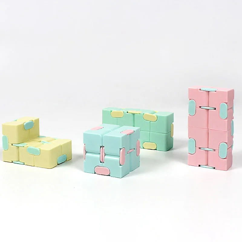 2x2 Puzzle Cube – Mini Infinity Magic Fidget Toy