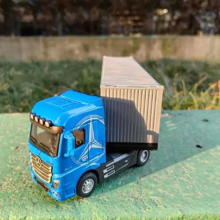 1/50 Simulation Large Truck Toy Car Model Alloy Diecast Transport Container Vehicle Car For Boy Gifts with Sound Light Pull Back