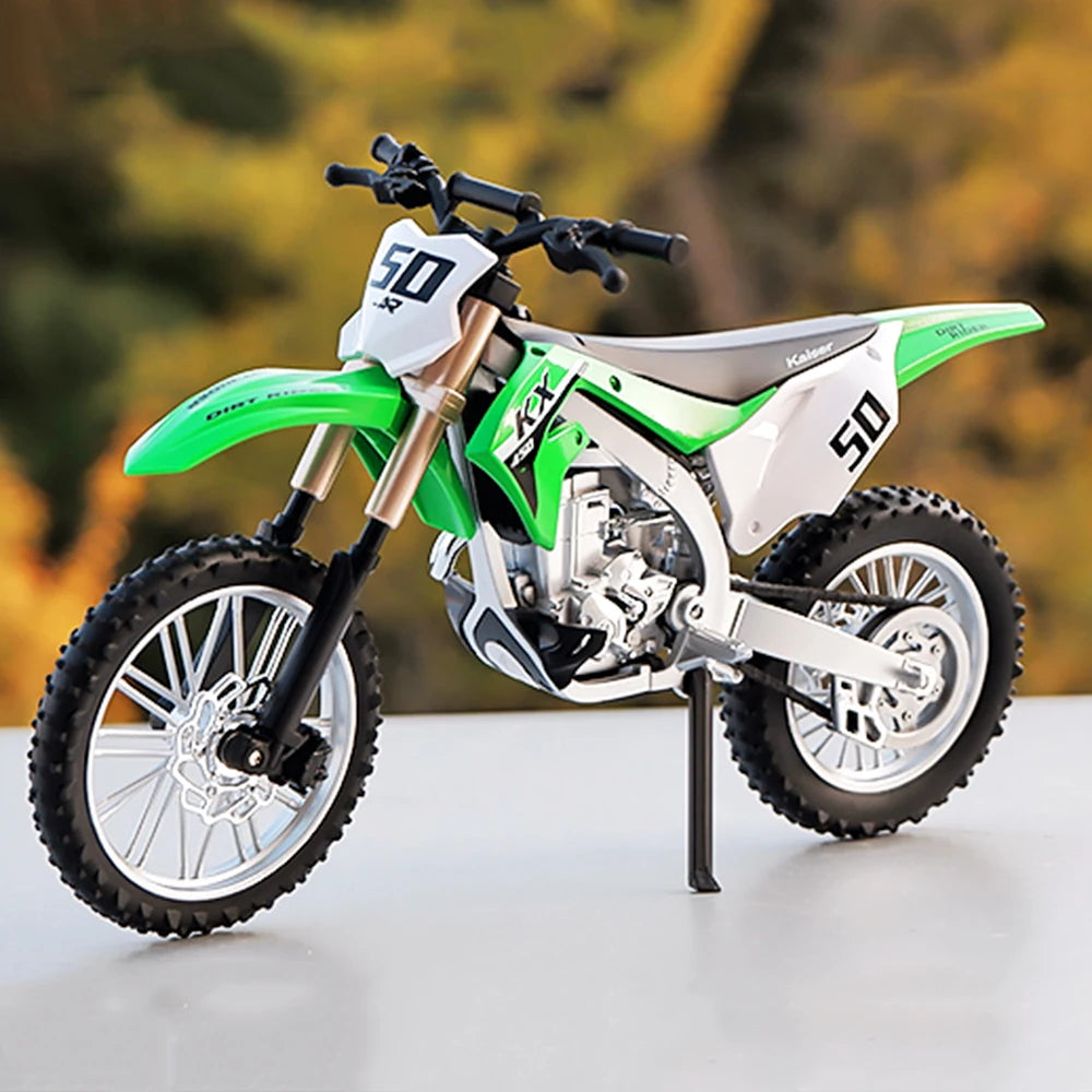 1:12 Diecast Motorcycle – Alloy Pull Back Model