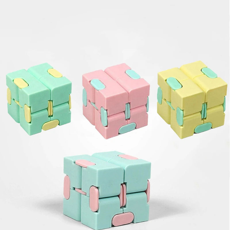 2x2 Puzzle Cube – Mini Infinity Magic Fidget Toy