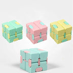 2x2 Puzzle Cube – Mini Infinity Magic Fidget Toy