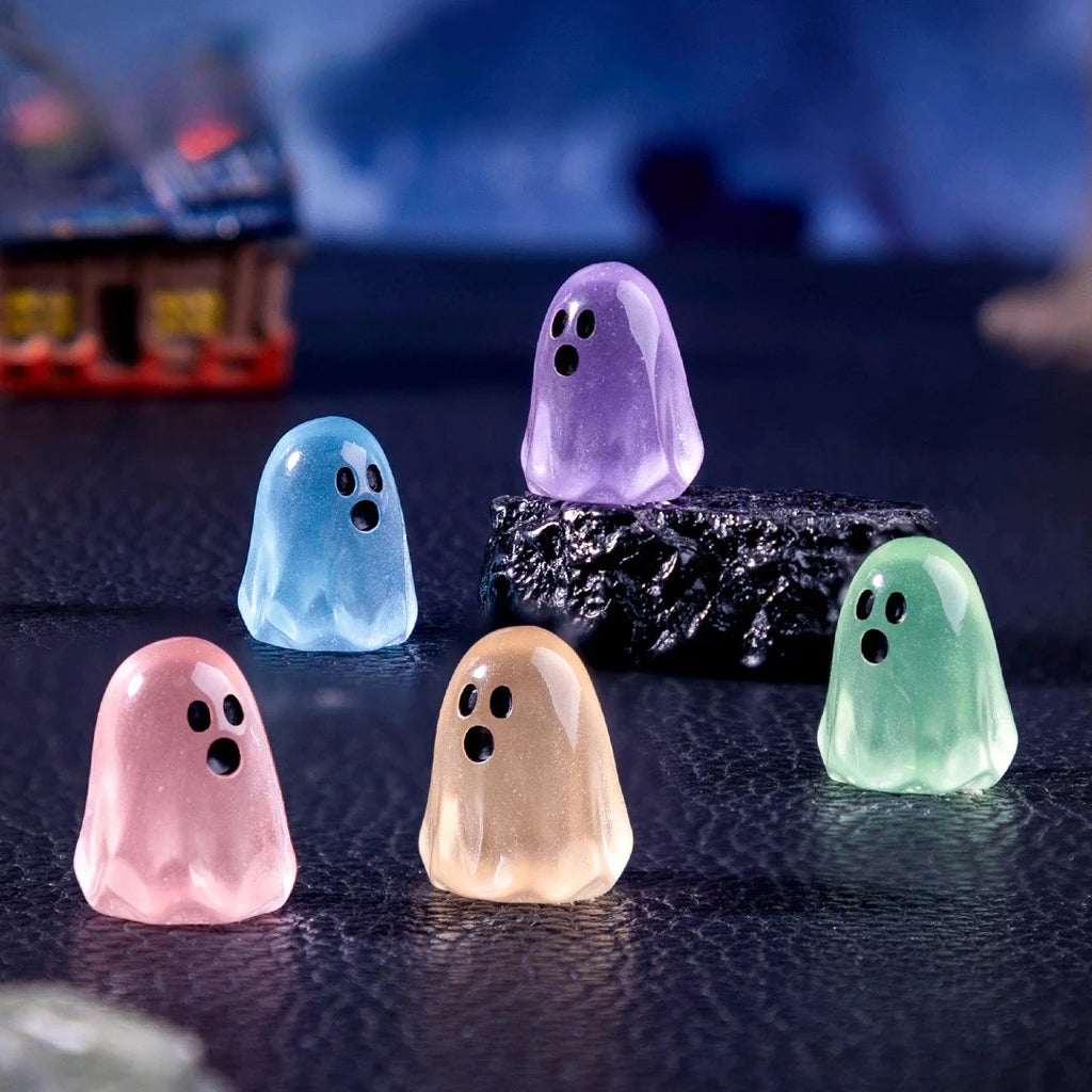 Luminous Ghost Figures – Glowing Mini Halloween Decorations