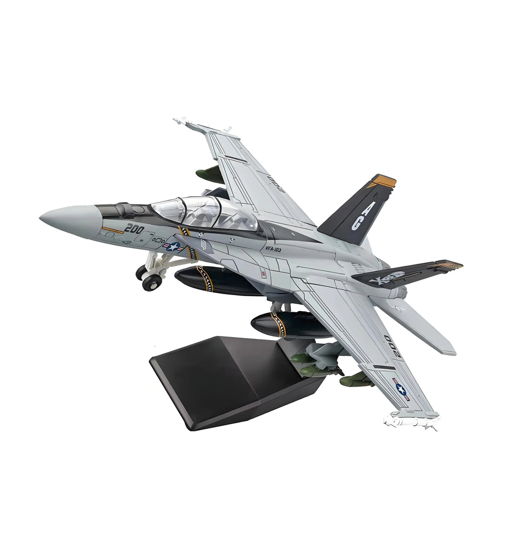 Military Aircraft Model – 1:72 Scale Fighter Plane