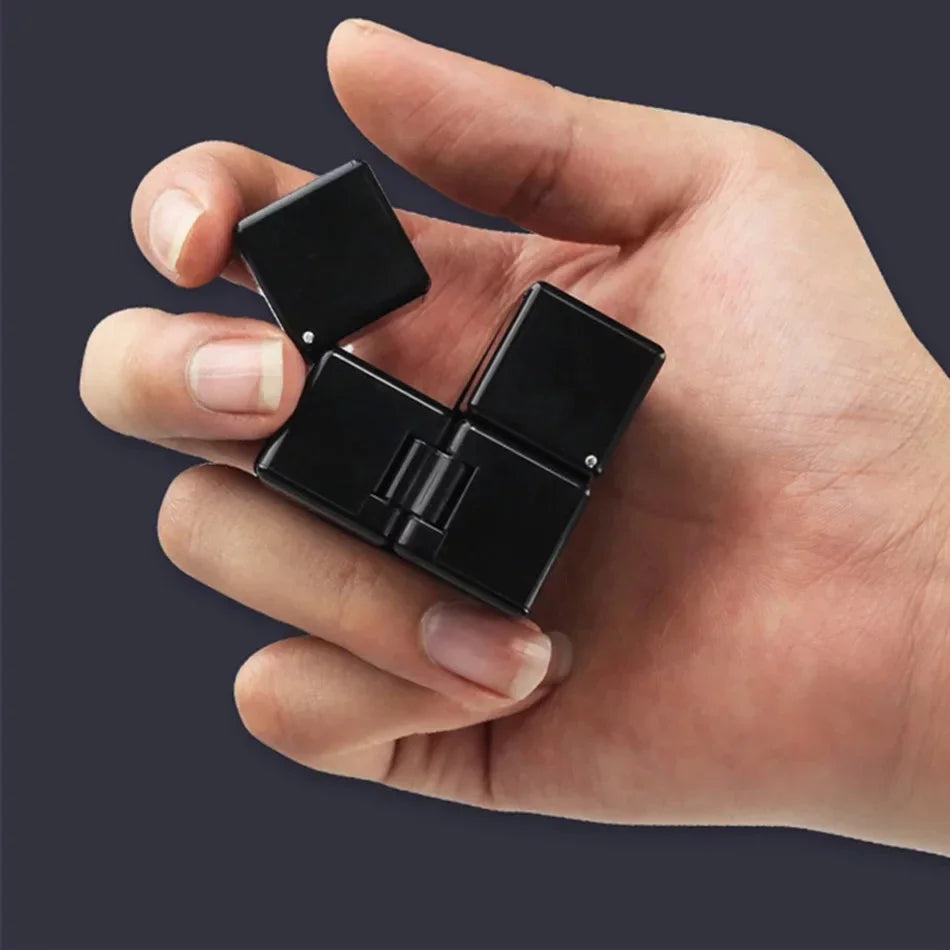 2x2 Crazy Cube – Mini Infinity Puzzle Cube for Kids & Adults