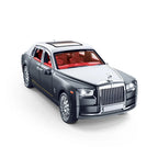Luxury Sedan Model Car – Diecast Car Ornament for Collectors