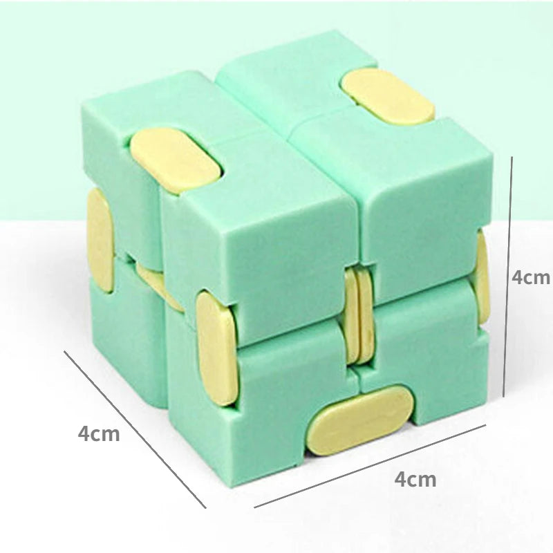 2x2 Puzzle Cube – Mini Infinity Magic Fidget Toy
