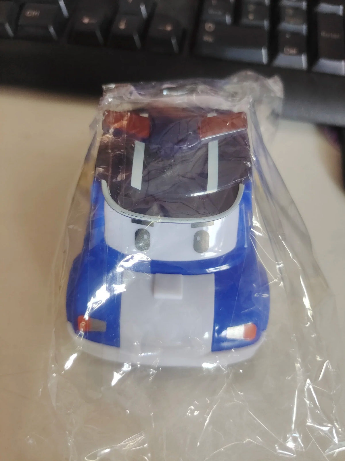 18cm Transforming Robot Action Figure Toy