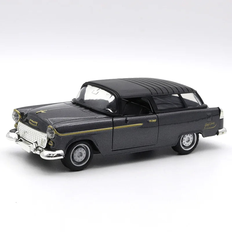 Diecast Classic Car – 1:32 Metal Toy