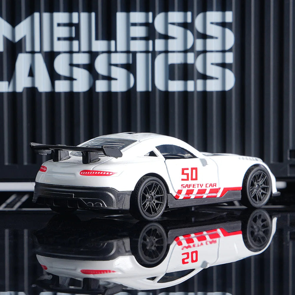 Diecast Car Model – White Alloy Sports Car Collectible